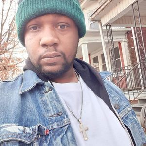 Meet your Posher, Chuck